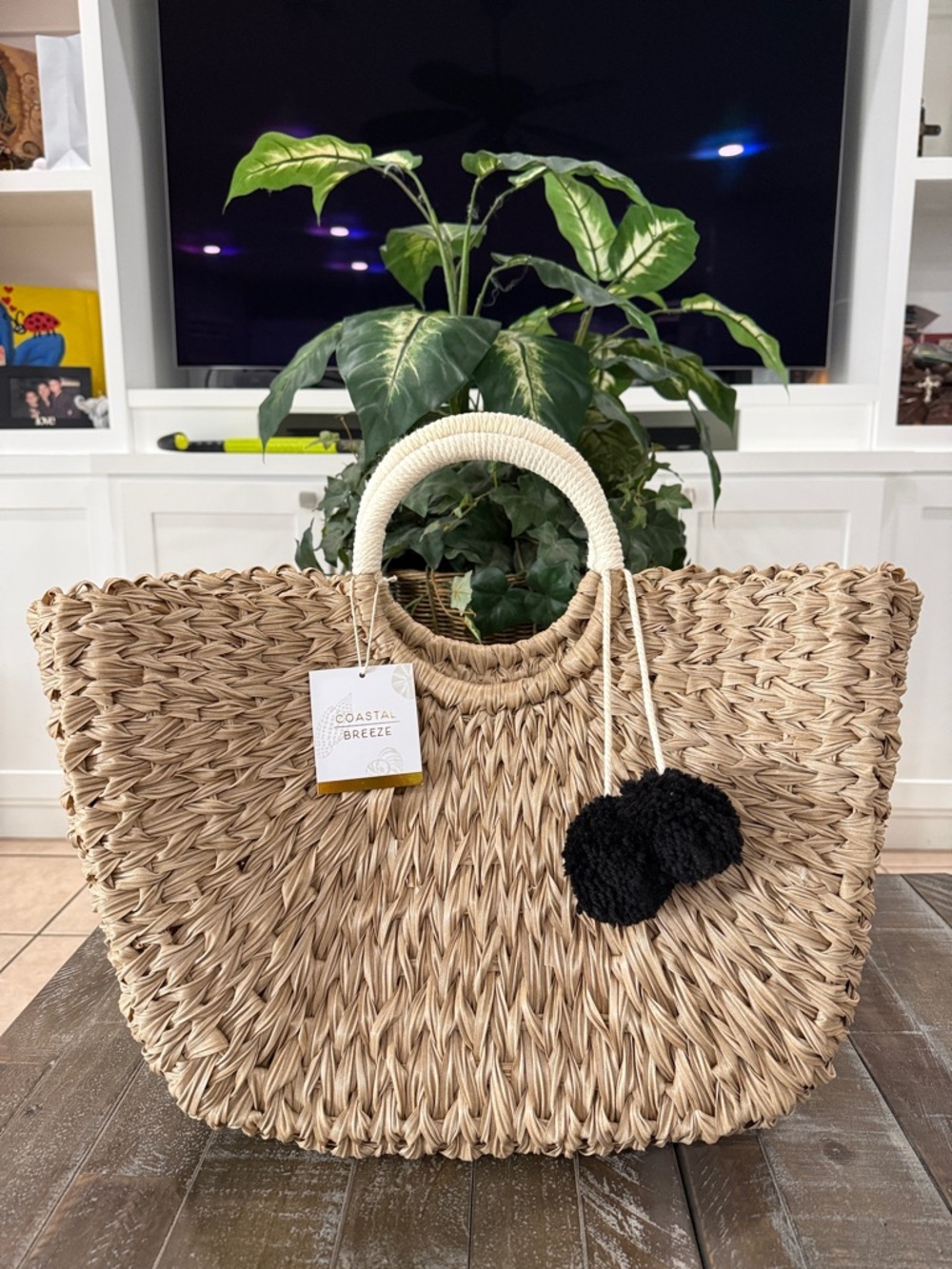 NWT Coastal Breeze Large Woven Straw Beach Tote with Pom Poms